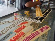 Cutting-Sticker